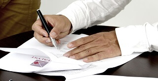 Comment résilier une assurance auto ou habitation avec la loi Hamon ?